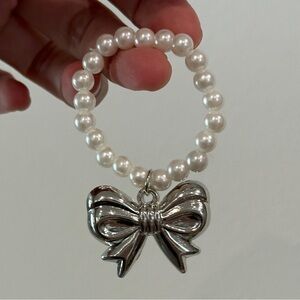 Labubu pearl necklace (accessory ONLY)